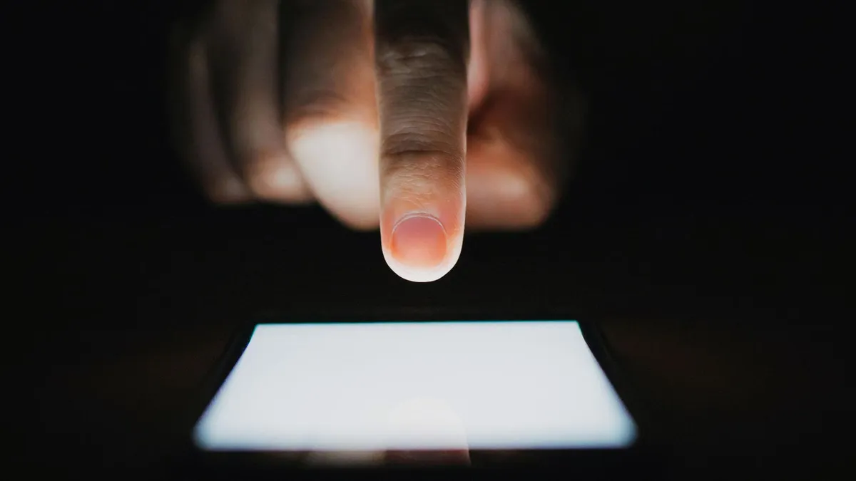 Google deelt voortaan al je sms-berichten met je werkgever